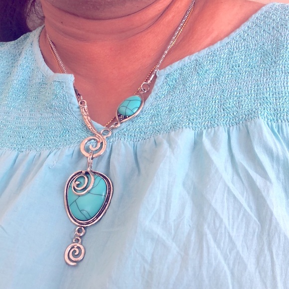 Jewelry - Silver and Turquoise Boho Statement Necklace